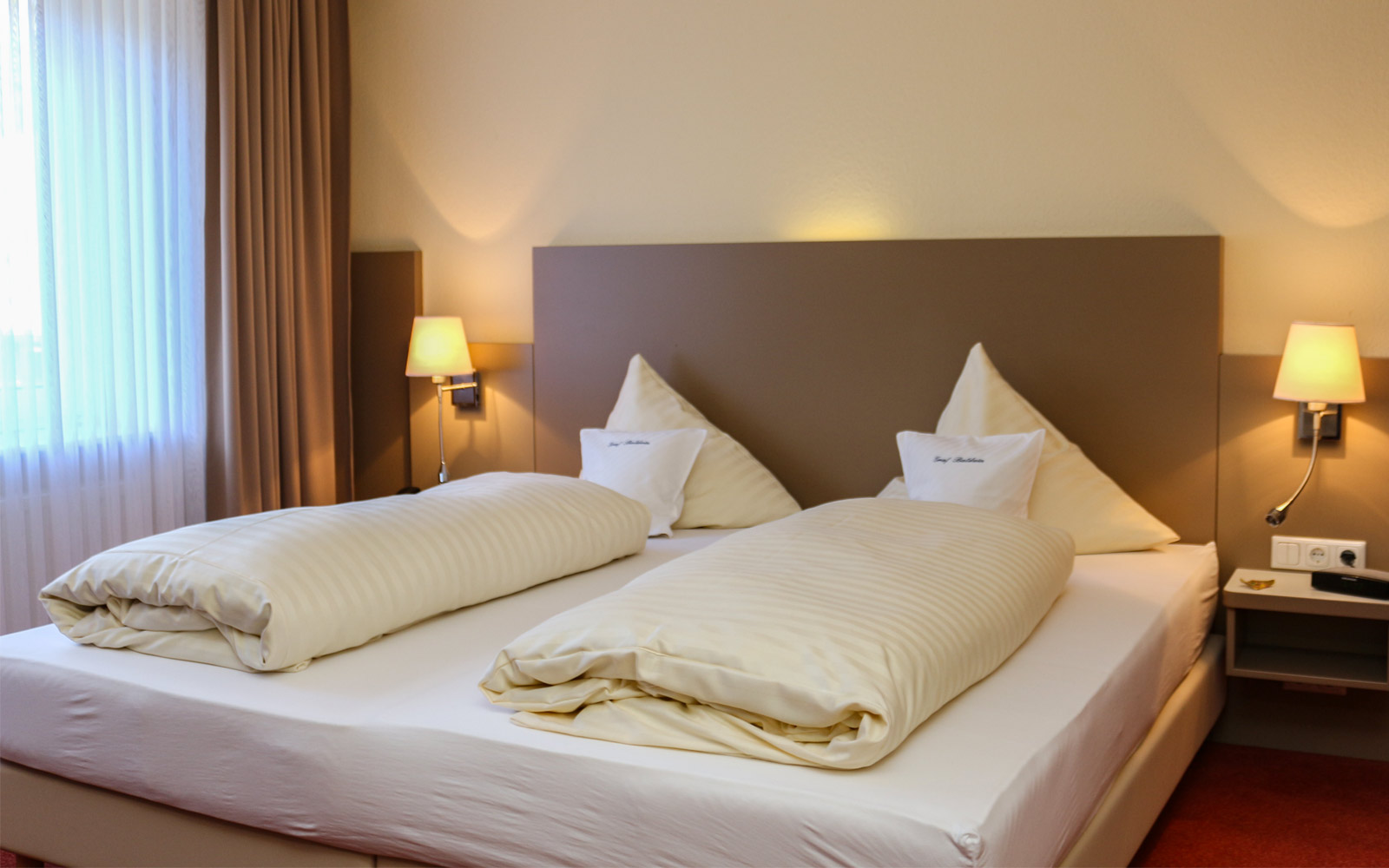 Doppelzimmer „Fein slapen“ im Hotel Esterwegen mit komfortablem Doppelbett